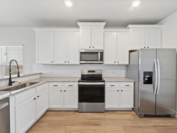 9316 Gladsome PATH, Manor TX 78653
