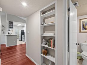 1601 Faro DR 2204, Austin TX 78741