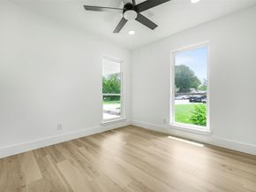 3001 Cedarlawn CIR, Austin TX 78723