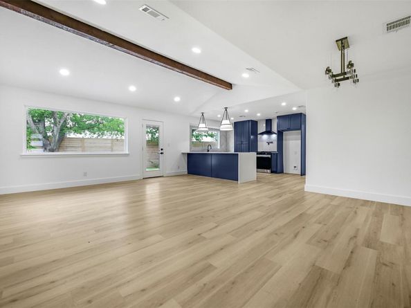 3001 Cedarlawn CIR, Austin TX 78723