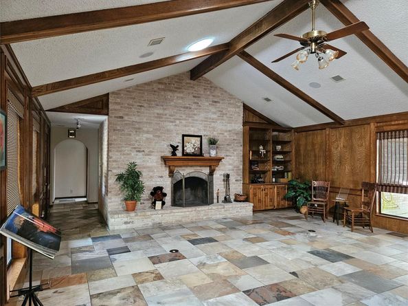 215 Serenada DR, Georgetown TX 78628