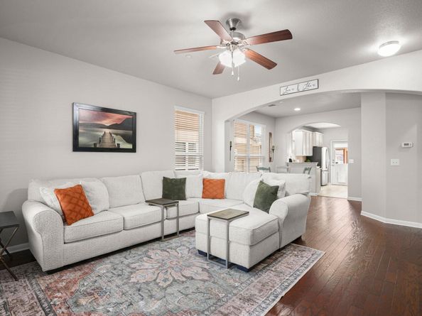 800 Lost Pines LN, Cedar Park TX 78613
