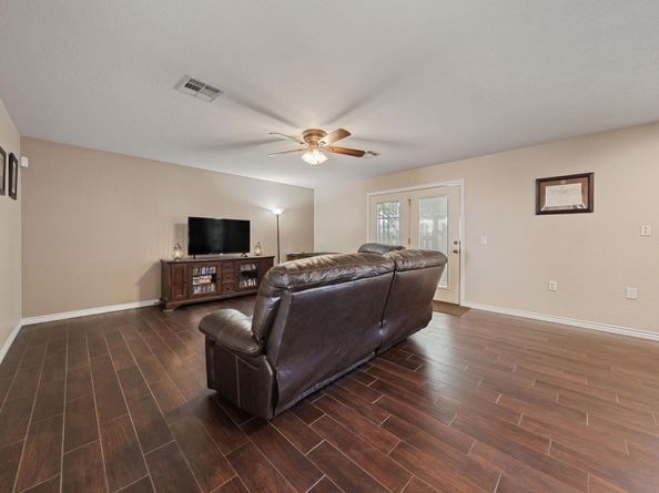 6745 Marble Creek LOOP, Austin TX 78747