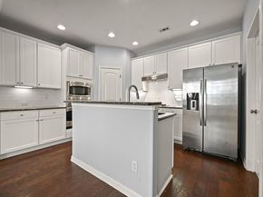 7328 Colina Vista LOOP A, Austin TX 78750