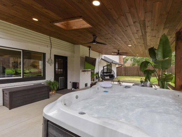 208 Skyloop DR, Austin TX 78745