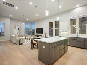 6109 Seville DR, Austin TX 78724