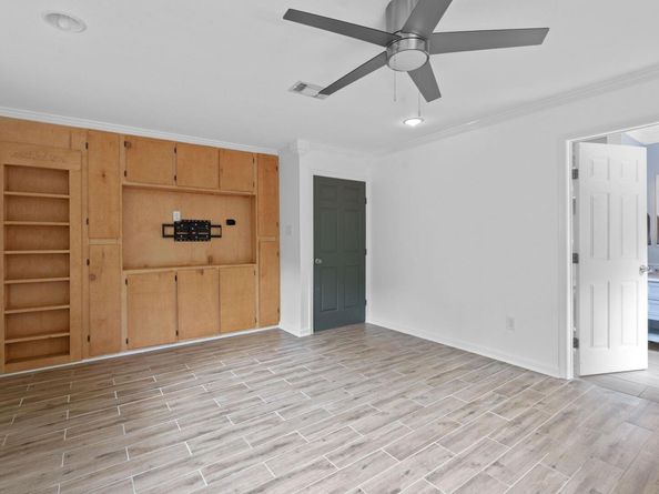 1515 Mearns Meadow BLVD, Austin TX 78758