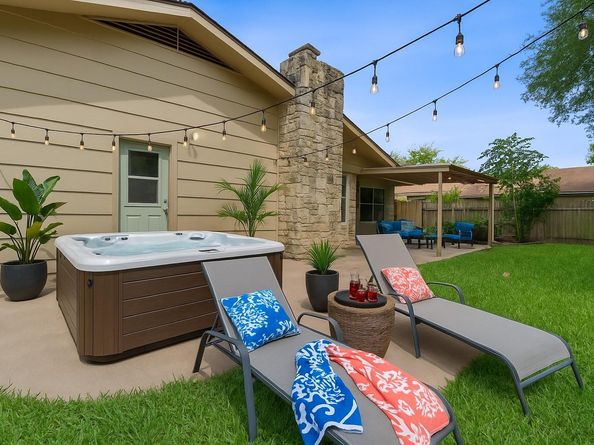 1515 Mearns Meadow BLVD, Austin TX 78758