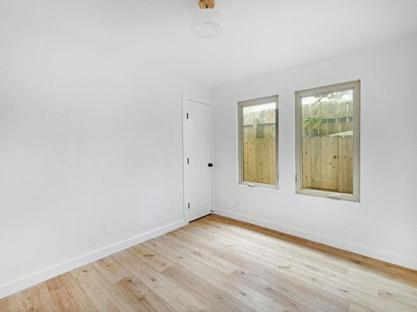 2404 Santa Rita ST, Austin TX 78702