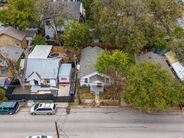 2404 Santa Rita ST, Austin TX 78702