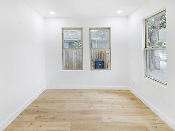 2404 Santa Rita ST, Austin TX 78702