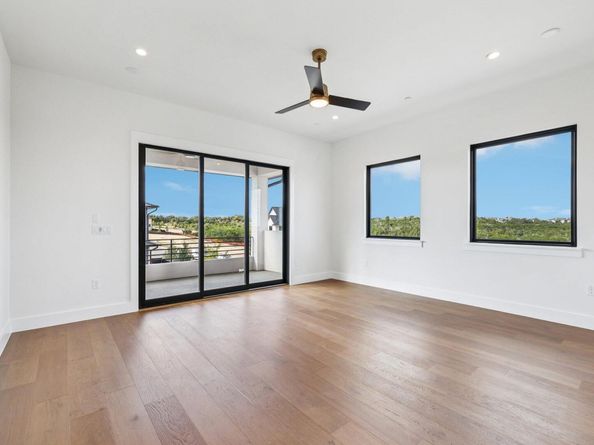 6006 Silent Nova VW, Austin TX 78730