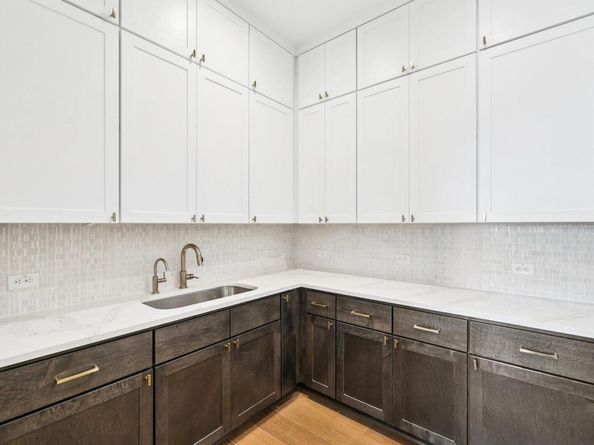 6006 Silent Nova VW, Austin TX 78730