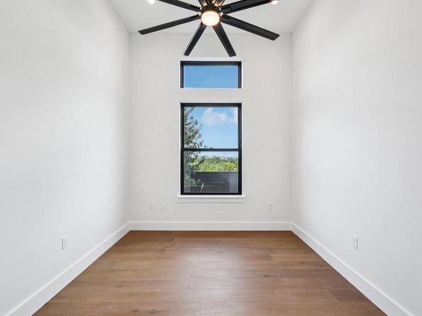 6006 Silent Nova VW, Austin TX 78730