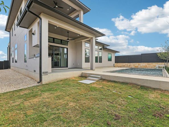 6006 Silent Nova VW, Austin TX 78730