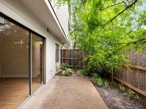 409 E 38th ST 101, Austin TX 78705