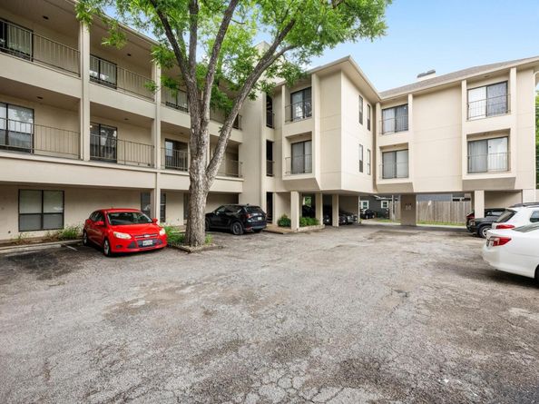 409 E 38th ST 101, Austin TX 78705