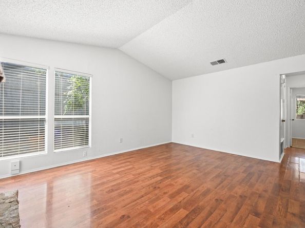 3221 Darnell DR, Austin TX 78745