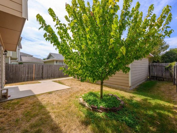 9214 Rowlands Sayle RD, Austin TX 78744