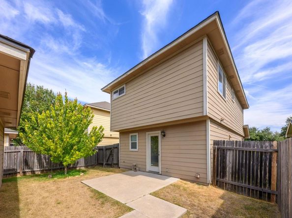 9214 Rowlands Sayle RD, Austin TX 78744