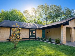 9215 Hunters TRCE E, Austin TX 78758