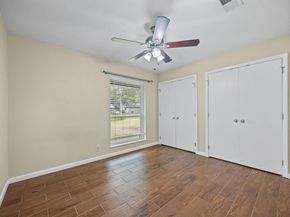 9215 Hunters TRCE E, Austin TX 78758