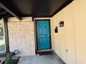 9215 Hunters TRCE E, Austin TX 78758