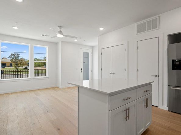 3613 Jetson WAY 1103, Austin TX 78723