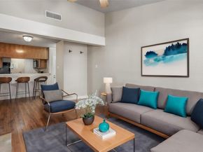 806 W 24th ST 326, Austin TX 78705