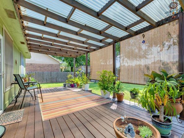 1306 Julies WALK, Pflugerville TX 78660