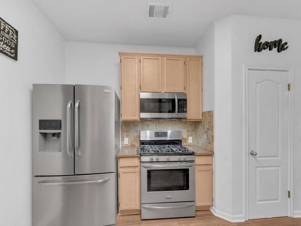 1306 Julies WALK, Pflugerville TX 78660