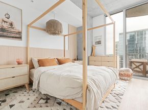 360 Nueces ST 1018, Austin TX 78701