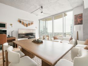 360 Nueces ST 1018, Austin TX 78701