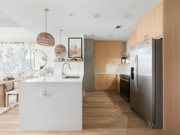 360 Nueces ST 1018, Austin TX 78701