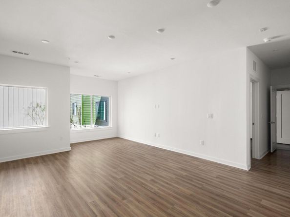 4802 S Congress Ave 213, Austin TX 78745