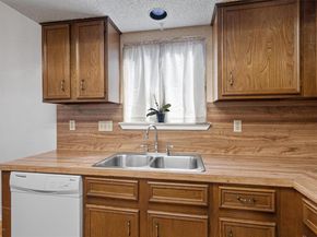 2624 Oak Meadow DR, Round Rock TX 78681