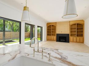 3306 Larry LN A, Austin TX 78722
