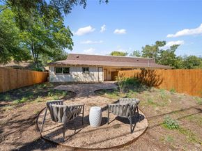 6209 Reicher DR, Austin TX 78723