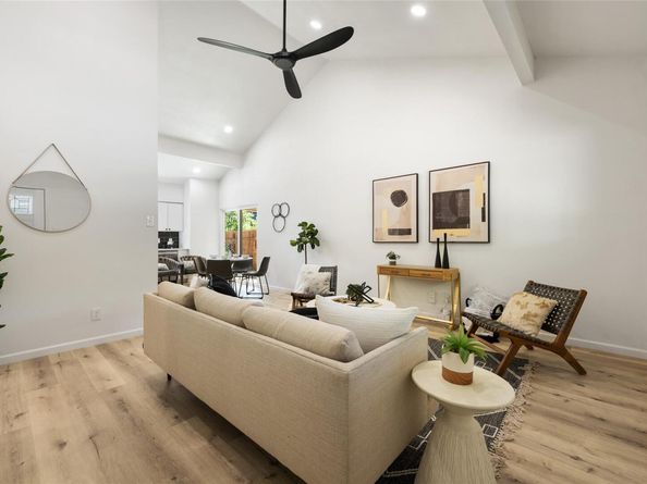 6209 Reicher DR, Austin TX 78723