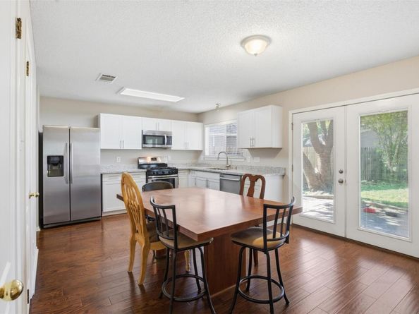 2106 Logan DR, Round Rock TX 78664