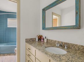 1922 Cypress PT W, Austin TX 78746