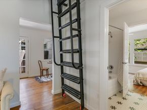1110 W 22nd ST 16, Austin TX 78705