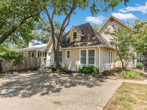 1110 W 22nd ST 16, Austin TX 78705