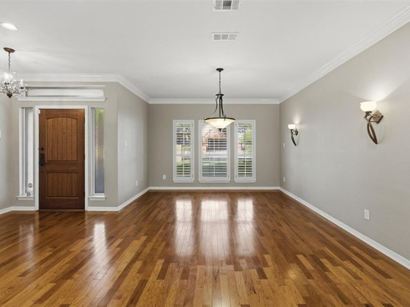 5813 Miramonte DR, Austin TX 78759