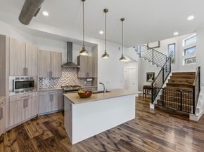 1405 Camelot CIR A, Austin TX 78745