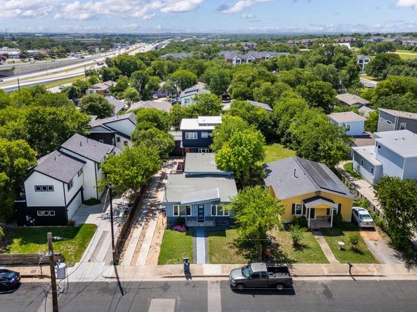 7611 Providence Ave A, Austin TX 78752