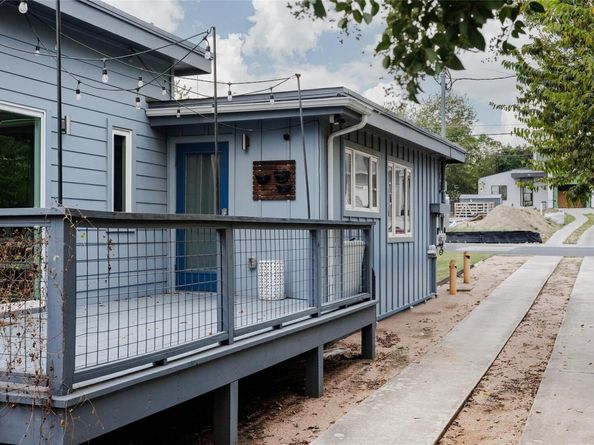 7611 Providence Ave A, Austin TX 78752
