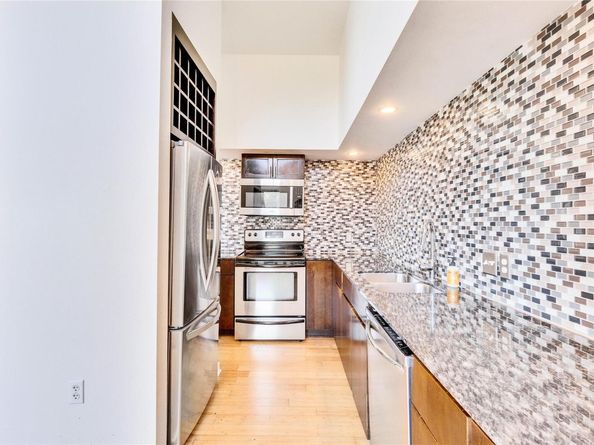 2200 Dickson DR 217, Austin TX 78704