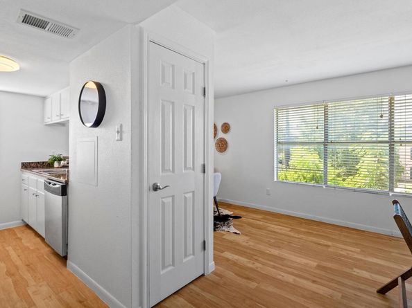 2450 Ashdale DR A204, Austin TX 78757