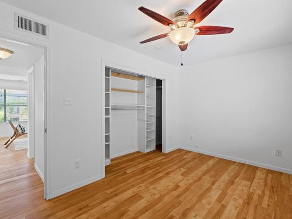 2450 Ashdale DR A204, Austin TX 78757